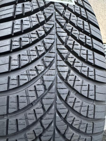 Goodyear 205/60 R16 Zimska