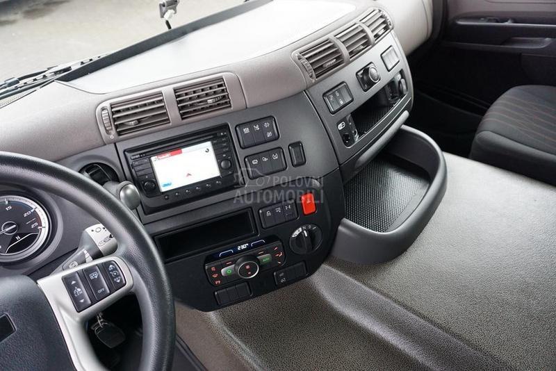 DAF CF platformom DOM1747