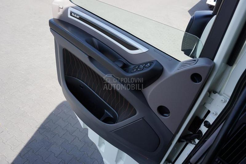 DAF 106 tegljač DOM1748