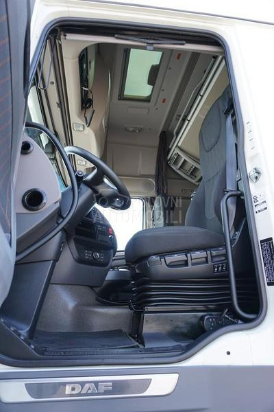 DAF 106 tegljač DOM1748