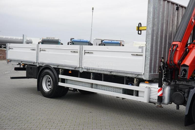 DAF LF platformom DOM1752