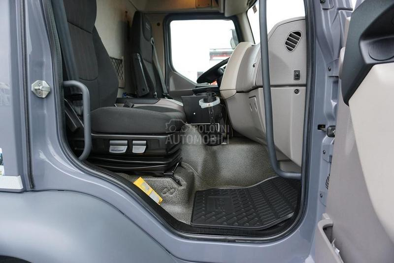 DAF LF platformom DOM1752