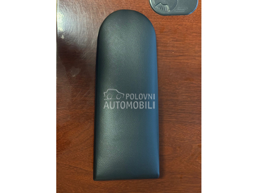 Poklopac naslona za ruku za Volkswagen Polo od 2010. do 2015. god.