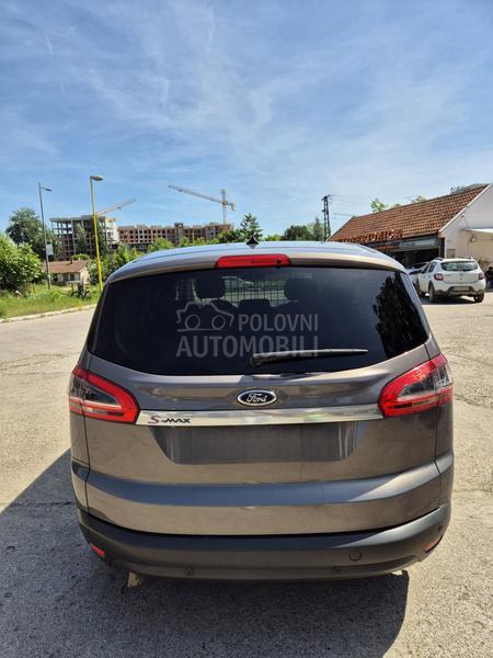 Ford S-Max PowerShift Titanium