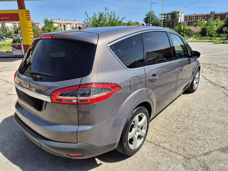 Ford S-Max PowerShift Titanium