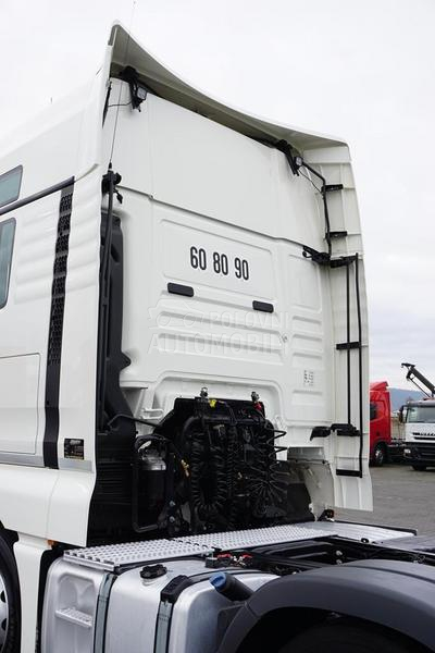 MAN TGX tegljač DOM1780