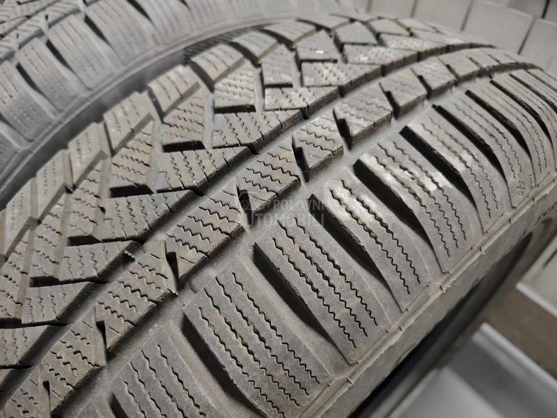 Continental 215/65 R17 Zimska