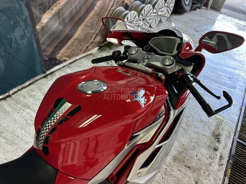 MV Agusta F4