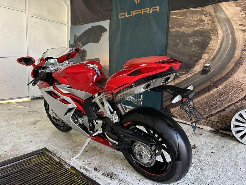 MV Agusta F4