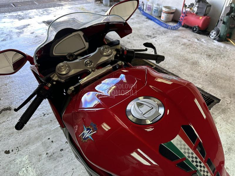 MV Agusta F4