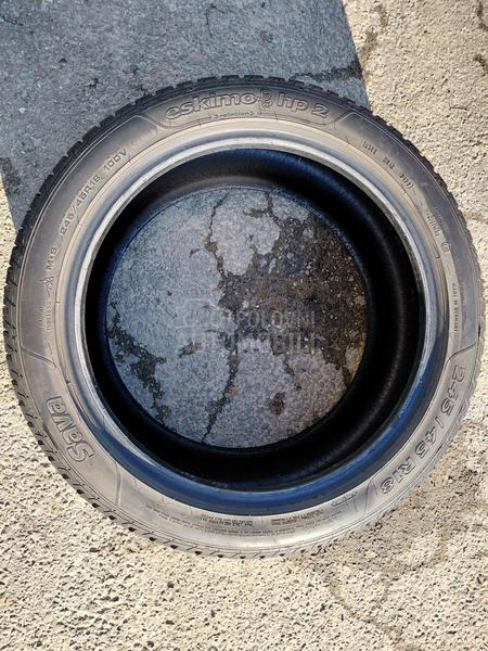 Sava 245/45 R18 Zimska
