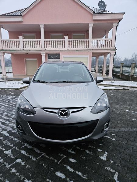 Mazda 2 
