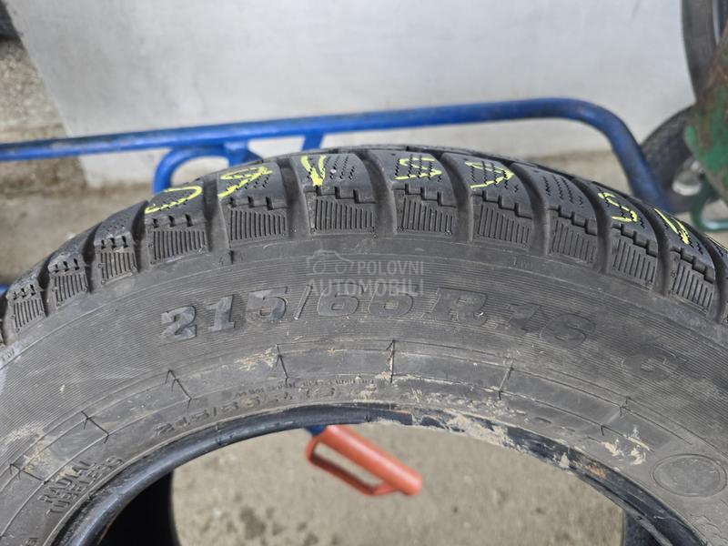 Dunlop 215/65 R16 Zimska