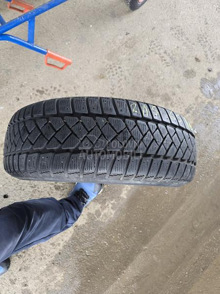 Dunlop 215/65 R16 Zimska