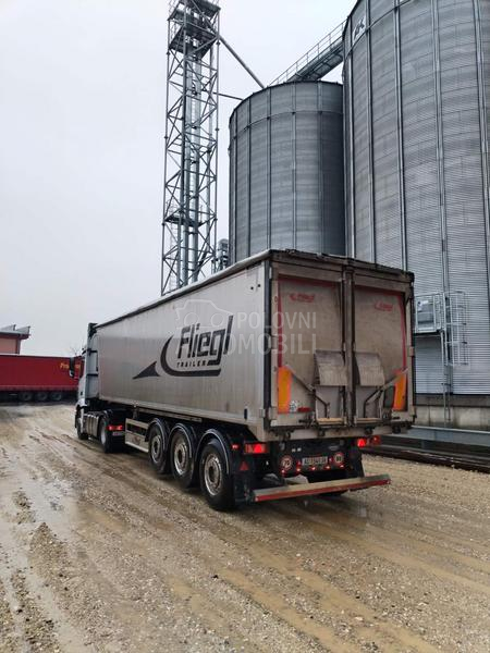 Mercedes Benz Actros 1845