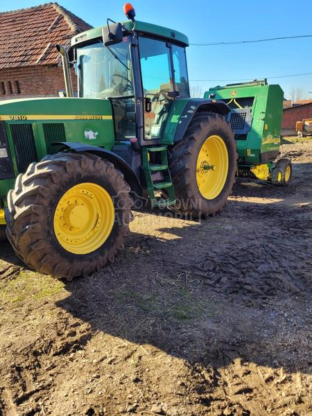 John Deere 7810