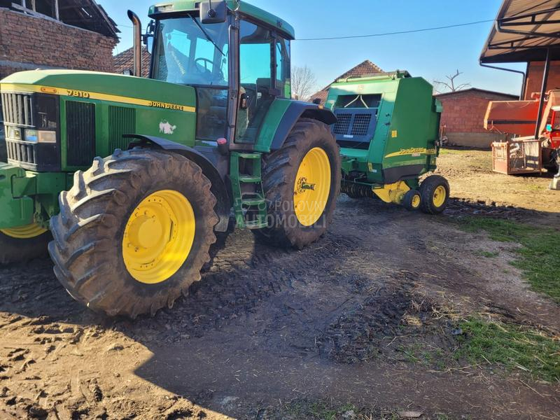 John Deere 7810