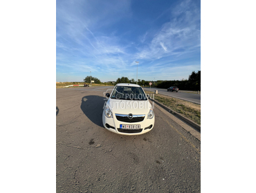 Opel Agila 1,0b
