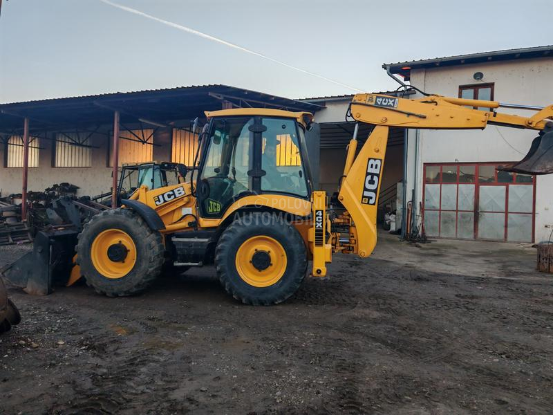 JCB 4CX