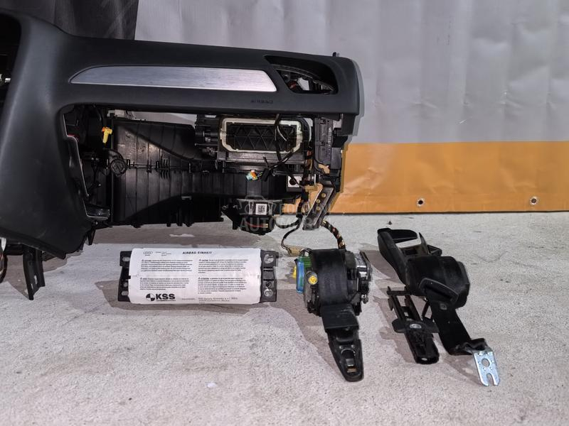 Tabla sa pojasevima i airbag