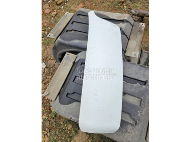 Reno Midlum spojler kabine