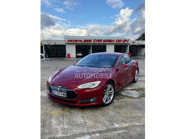 Tesla Model S P85 PLUS