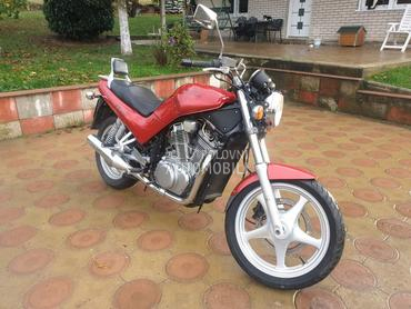 Suzuki VX 800