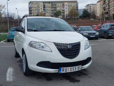 Lancia Ypsilon 