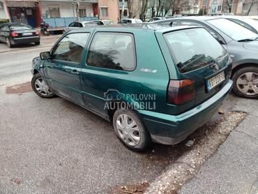 Volkswagen Golf 3 avenue