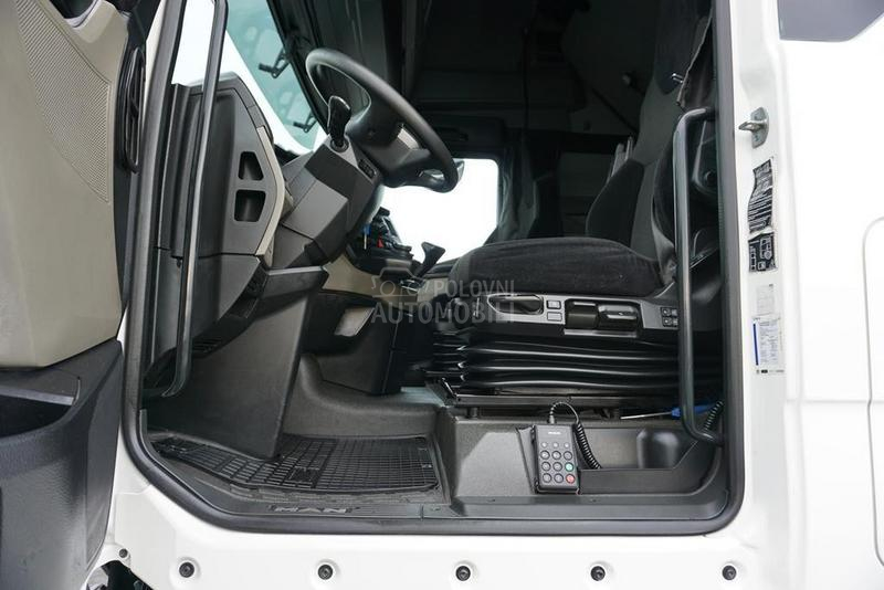 MAN TGX tegljač DOM1797