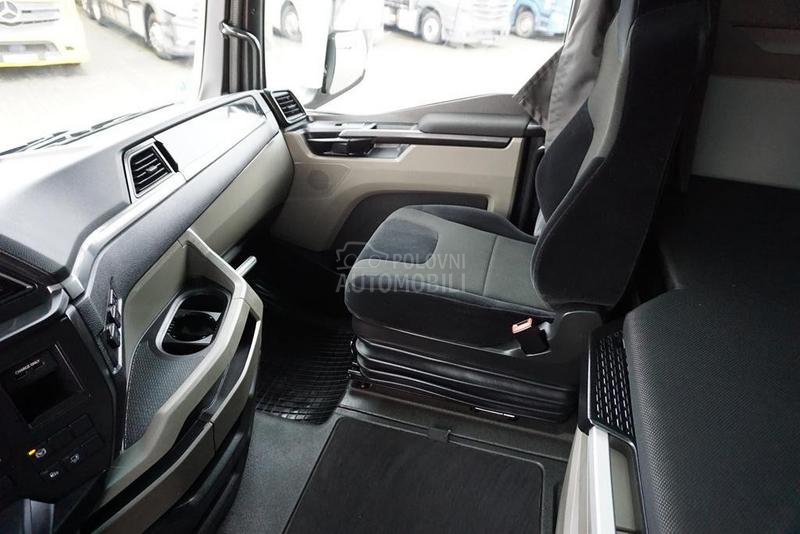 MAN TGX tegljač DOM1797