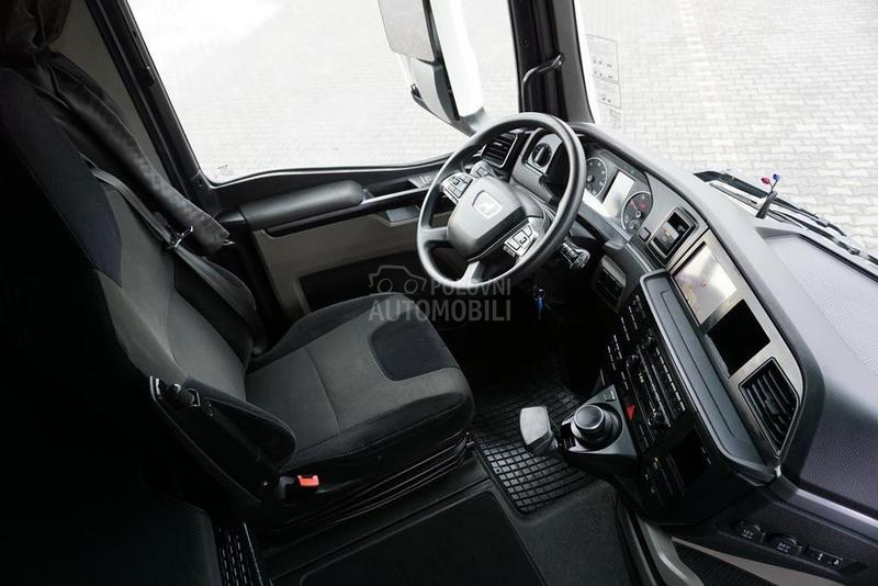 MAN TGX tegljač DOM1797