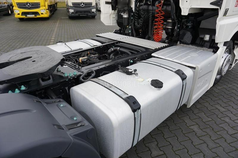 MAN TGX tegljač DOM1797