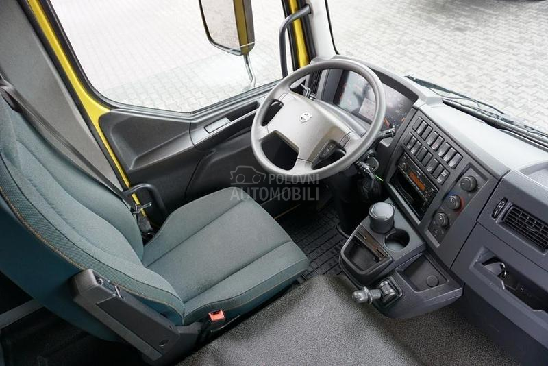 Volvo FL platformom DOM1802