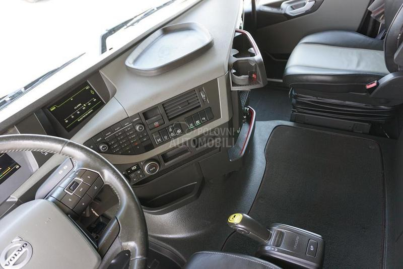 Volvo FH 16 tegljač DOM1803