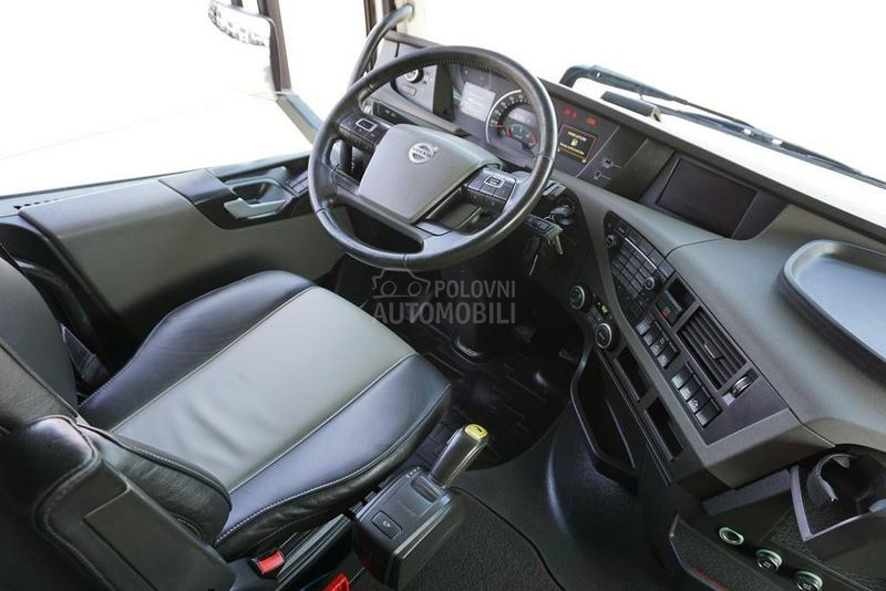 Volvo FH 16 tegljač DOM1803