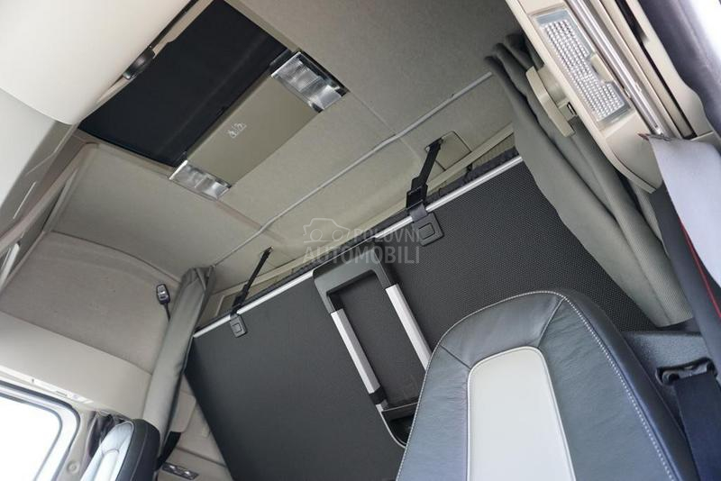 Volvo FH 16 tegljač DOM1803