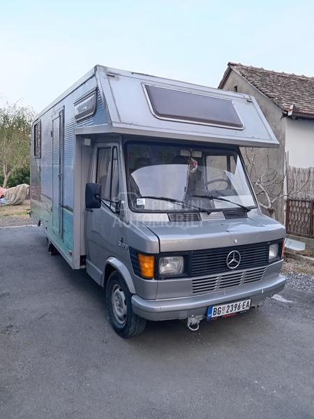 Mercedes Benz 207d
