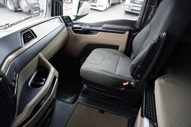 MAN TGX tegljač DOM1807