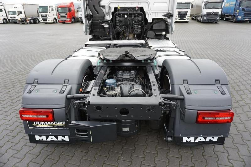 MAN TGX tegljač DOM1807