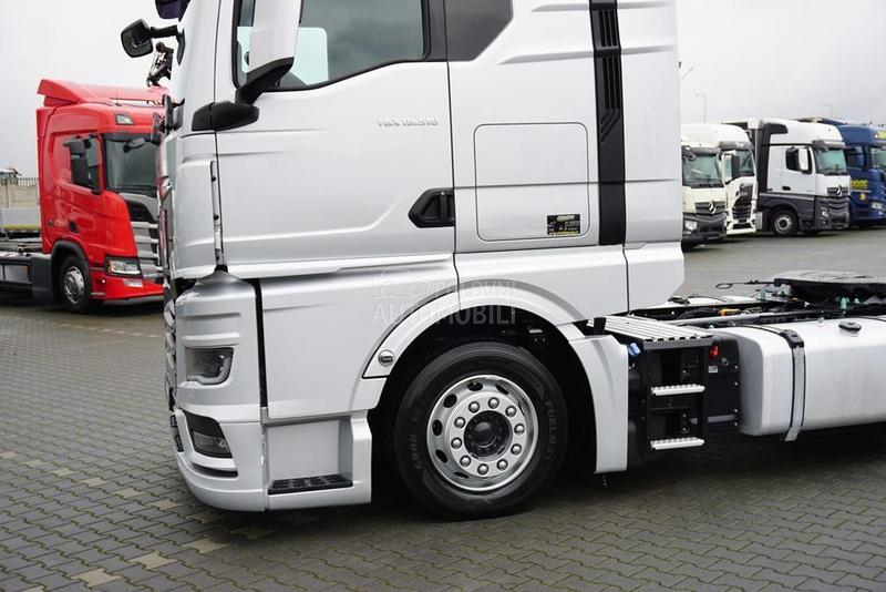 MAN TGX tegljač DOM1807
