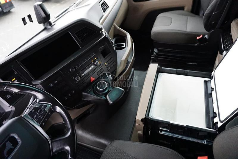 MAN TGX tegljač DOM1807