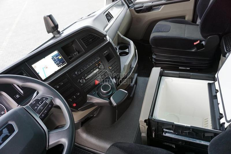 MAN TGX tegljač DOM1808