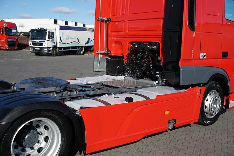 DAF 106 tegljač DOM1811