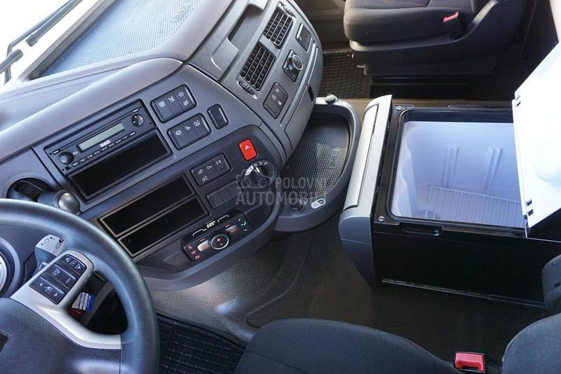 DAF 106 tegljač DOM1811