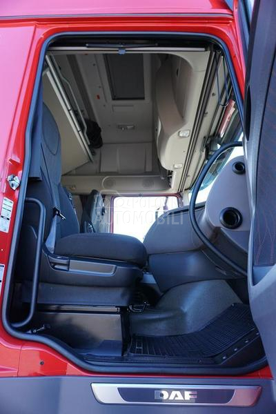 DAF 106 tegljač DOM1811