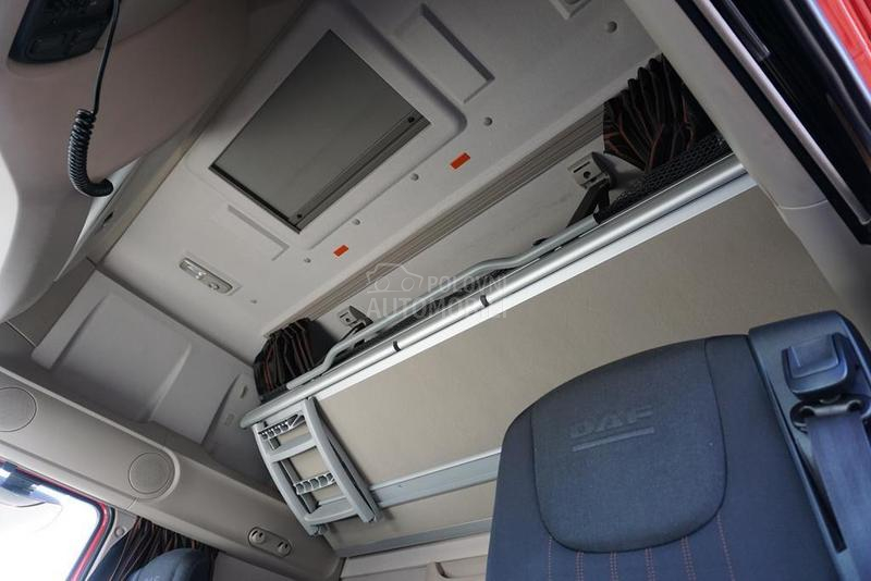 DAF 106 tegljač DOM1811