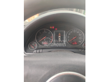 sat u boji za Audi A4 od 2002. do 2004. god.