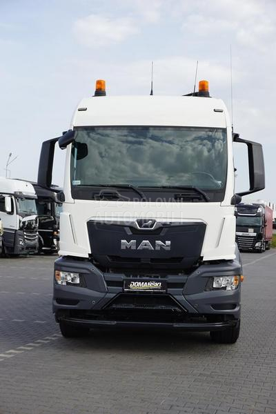 MAN TGS platformom DOM1814