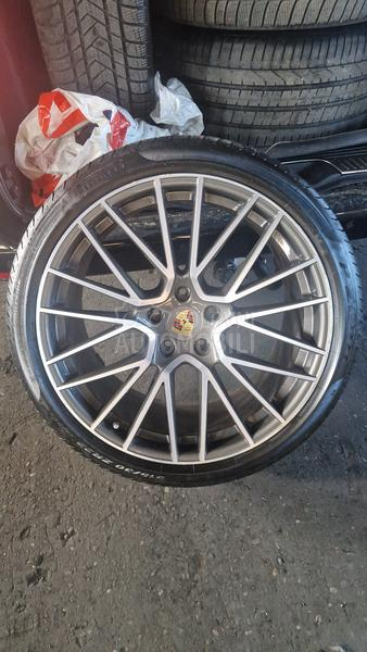 Aluminijumske felne  22" 5 x 130